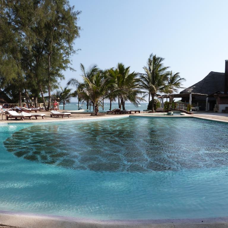 Готель Aquarius Club Ватаму Екстер'єр фото